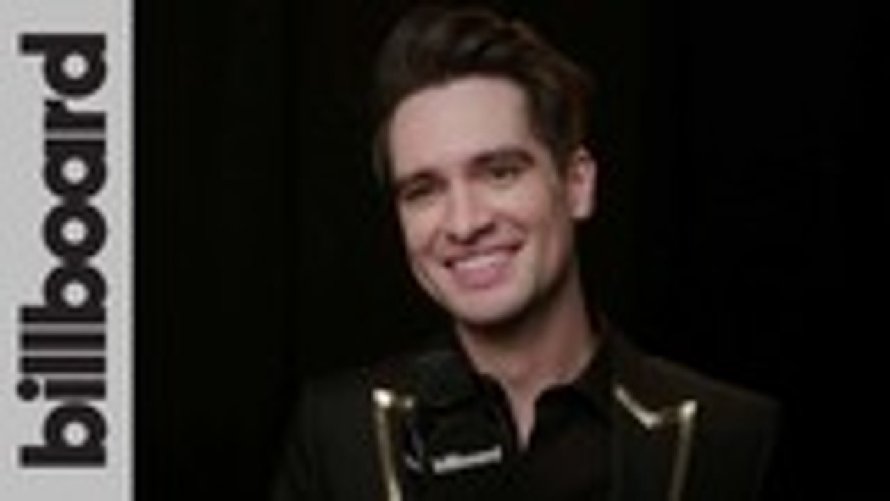 Brendon Urie Talks Getting a Text From Taylor S...