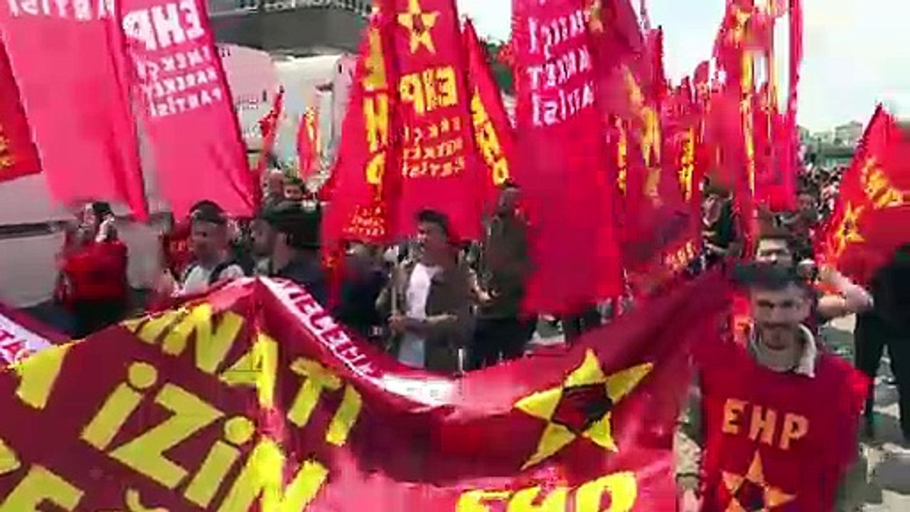 Arrestos en marchas por el 1 de mayo en el mundo