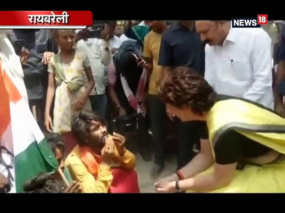 VIDEO: सपेरों की बस्ती में प्रियंका गांधी का Daredevil अंदाज, कोबरा से खेलती नजर आईं