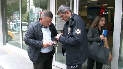 İçinde 35 bin 673 lira olan cüzdanı bulup polise teslim etti