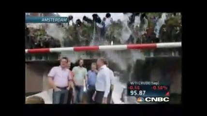 Darren Huston responds to ice bucket challenge