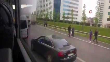 Şile Yolunda İETT otobüsündeki yangın paniği kamerada