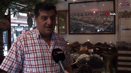 Hurmalar tezgahları süslemeye başladı