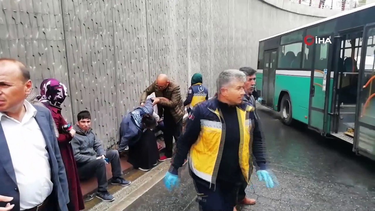 Özel halk otobüsü alt geçitte kaza yaptı: Çok sayıda yaralı var