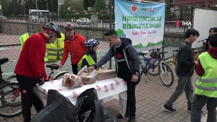 Bilecikli öğrenciler okula bisikletle gitti