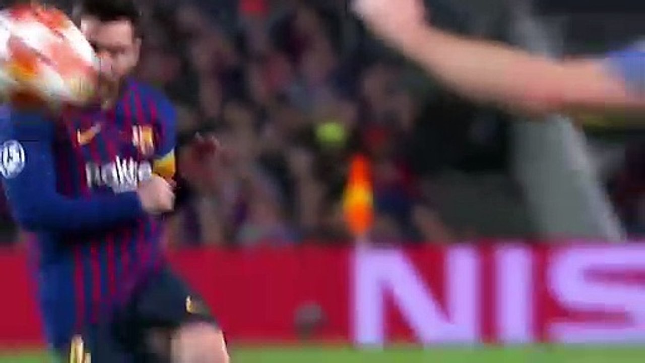 Football - Lionel Messi Freekick GOAL VS Liverpool