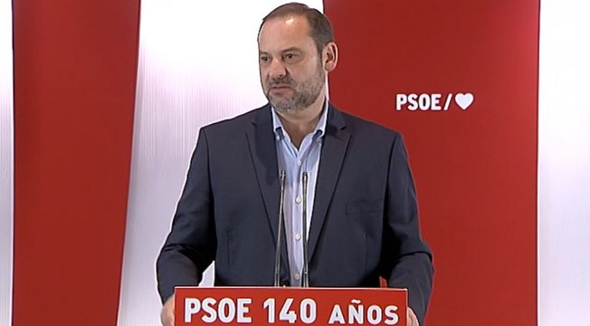 Ábalos pide a la derecha que dejen los insultos