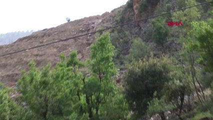 Adana'da Hes İnşaatında Yükleme Havuzundaki Kapak Kırıldı 1 Ölü, 3 Yaralı" Haberine Ek Görüntü...