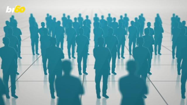 United, American, and Delta Airlines Covering Seatback Cameras to Address Concerns from Passengers