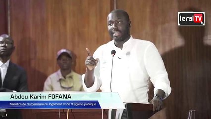 VIDEO - Le ministre du logement, de l’hygiène publique et de l'urbanisme, face aux travailleurs de l'UCG
