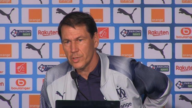 35e j. - Garcia attentif au comportement de ses joueurs