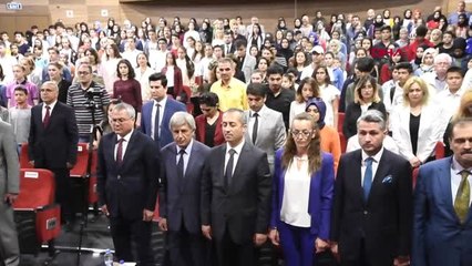 Manisa Mülteci Çocuklar, Yıl Sonu Etkinliğinde Yeteneklerini Sergiledi