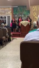 Ministerio Jaziel Isajar Cantando La Alabanza “Yo Soy Aquel”