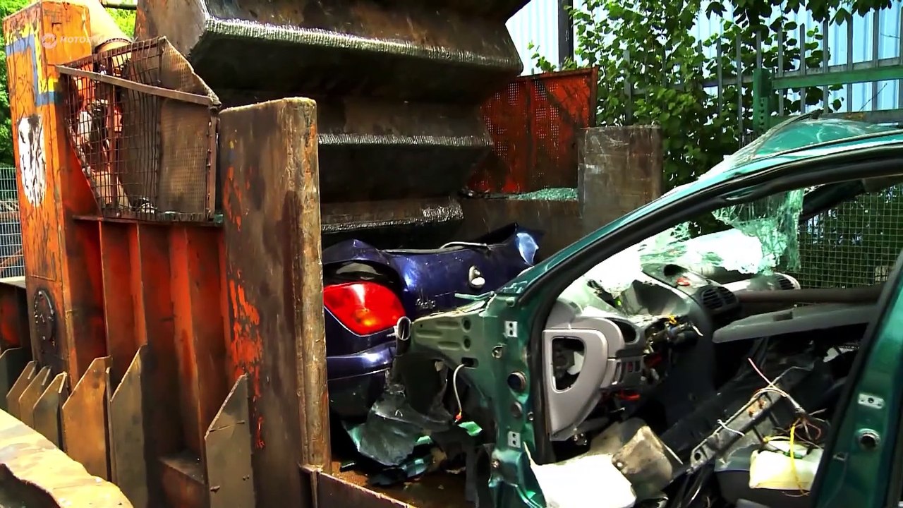 Altautoverwertung auf dem Schrottplatz - Teil 1