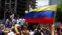 Nicolás Maduro exhibe sus tropas en Caracas