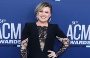 Kelly Clarkson's musical medley