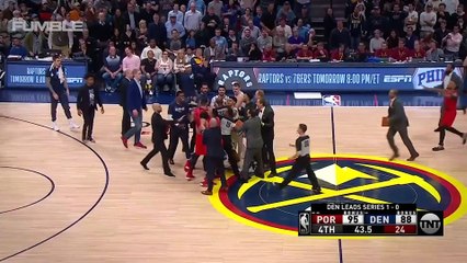 Télécharger la video: Fight BREAKS OUT At Nuggets v. Blazers Game After Torrey Craig BREAKS Nose In GRUESOME Blood Bath