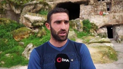 Tarihi İlçedeki Mağarayı Kafeye Dönüştürdü