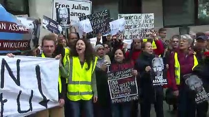 Assange rejeita extradição para EUA