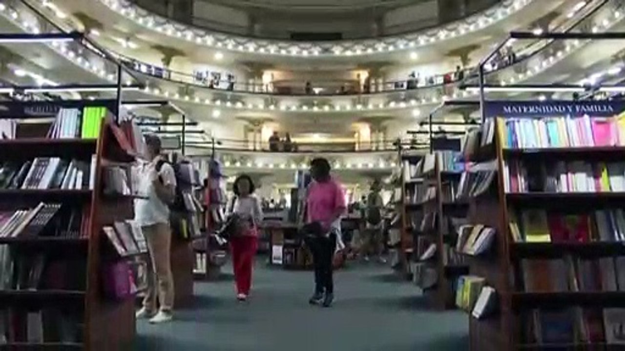 Carlos Malpica Flores te presenta una majestuosa biblioteca en el centro de Río