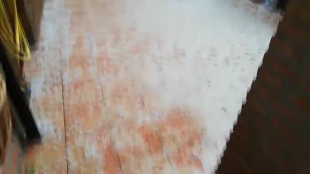 Mayo llega con granizo en algunas zonas del país