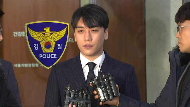 '횡령 혐의' 승리, 16시간 조사...취재진 질문에 묵묵부답 / YTN