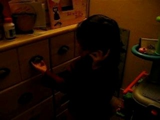 Fantine au téléphone
