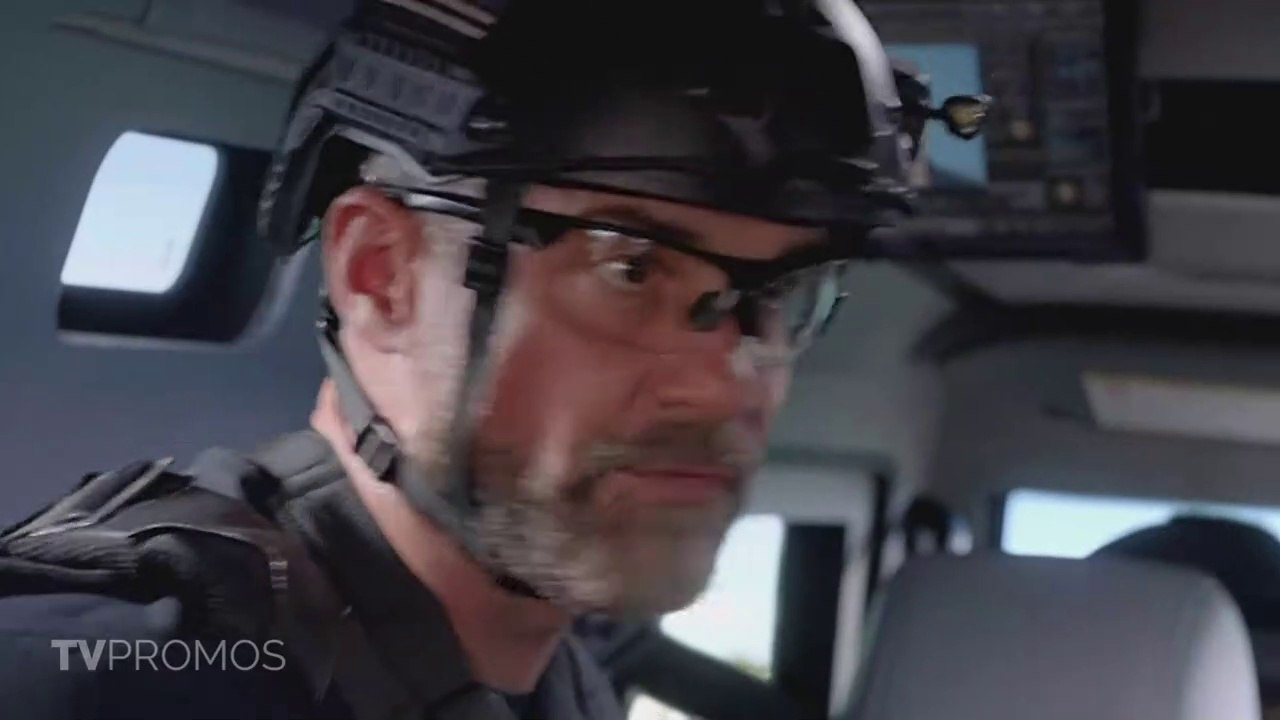 S.W.A.T. S02E22 Trigger Creep