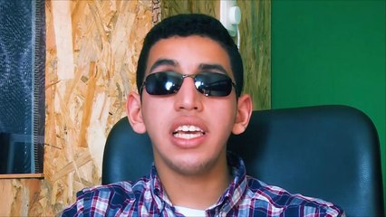 كفيف مغربي يشق طريقه بنجاح في فضاءات اليوتيوب