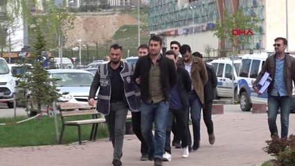 Sivas Fetö'nün Hücre Evlerine Operasyon 5 Gözaltı