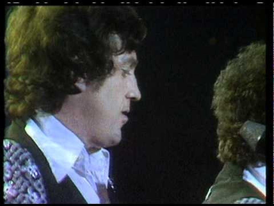 The Swinging Blue Jeans - Hippy Hippy Shake