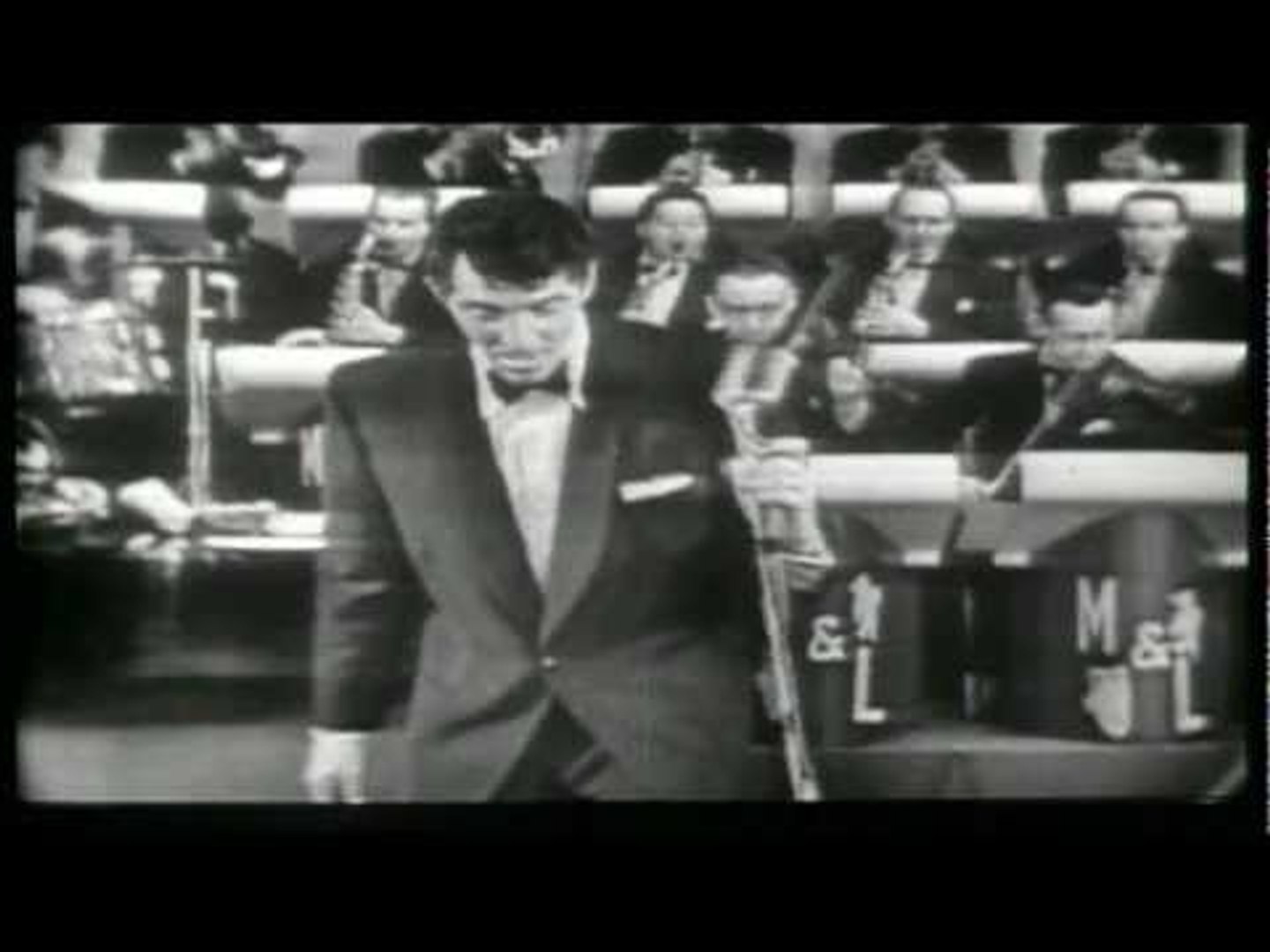 Dean Martin - A Legend In Concert - The Early Performances - video  Dailymotion