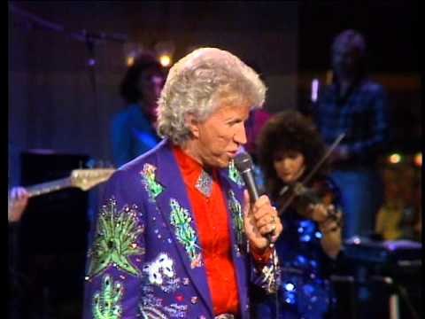 Porter Wagoner - Louisiana Saturday Night / Satisfied Mind