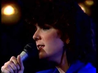 Kathy Mattea - Someone is Falling in Love