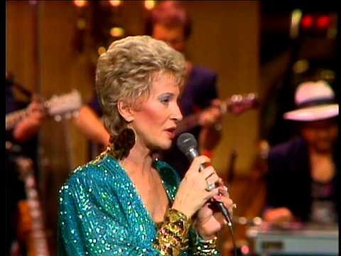 Tammy Wynette - Womanhood