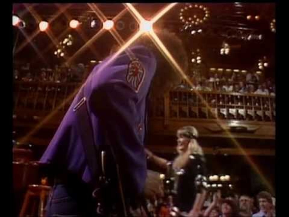 Lynn Anderson - Where's The Fire