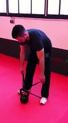 Personal training apeldoorn-Kettlebell swing met powerband