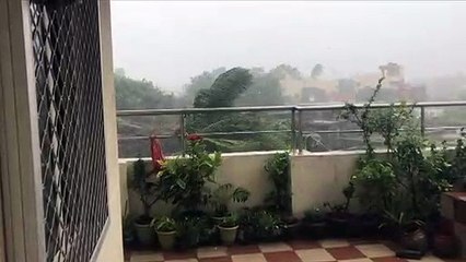Ciclón Fani azota el este de India con vientos furiosos