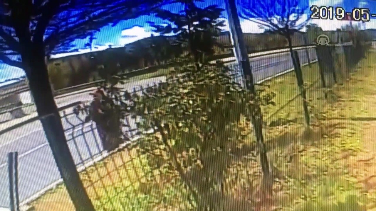 6 kişinin yaralandığı kaza kameraya yansıdı - BİNGÖL