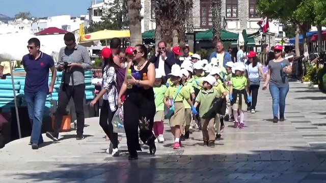 Bodrum'da dalgıçlar deniz dibini temizledi - MUĞLA