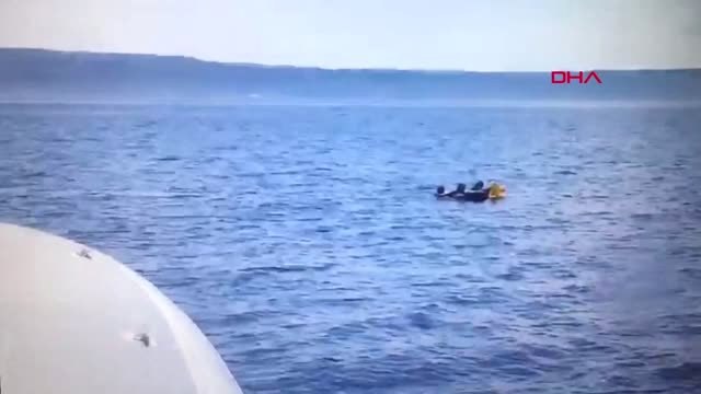 Balıkesir Ayvalık Kaçakları Taşıyan Tekne Battı Sahil Güvenlik Kurtarma