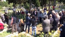 Kartal Belediyesi, Hüseyin Kabacıoğlu'nu mezarı başında andı