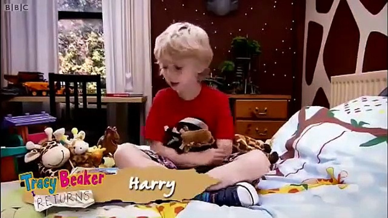 TRACY BEAKER RETURNS ME AND MY ROOM - HARRY JONES