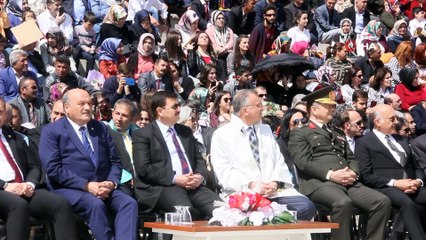 Erzincan Binali Yıldırım Üniversitesi’nden mezun olan 3740 öğrenci kep attı