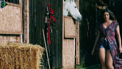 Γωγώ Τσαμπά - Θέλουμε Δε Θέλουμε (Official Video Clip)