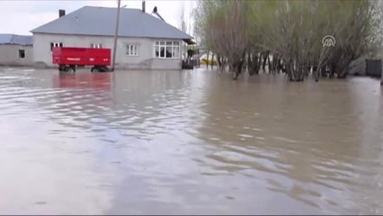 Bulanık'ta Sel ve Su Baskını