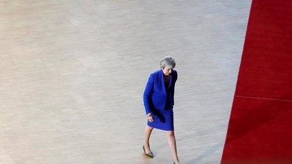Amministrative nel Regno Unito, gli elettori puniscono May e Corbyn