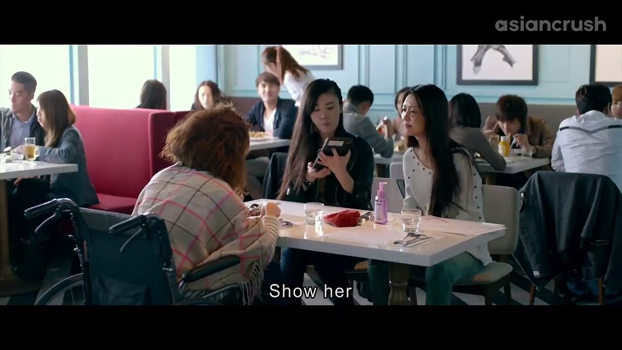 When you think the guy you like might be gay | Clip from 'Girls'