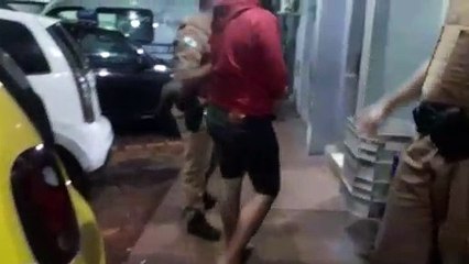 Procurado pela Justiça apresenta documento falso à PM e é detido