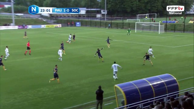 Très bon centre de ABBAS mais la reprise de l'attaquant passe au dessus.